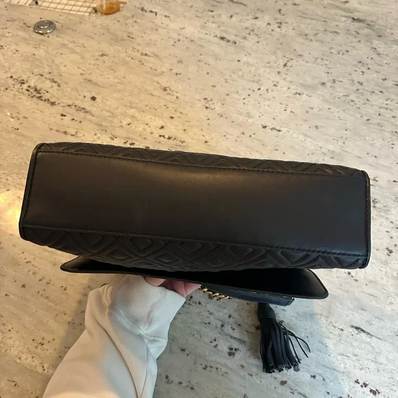 Tory Burch Medium Fleming Black Leather Crossbody Bag - Picture 3 of 6